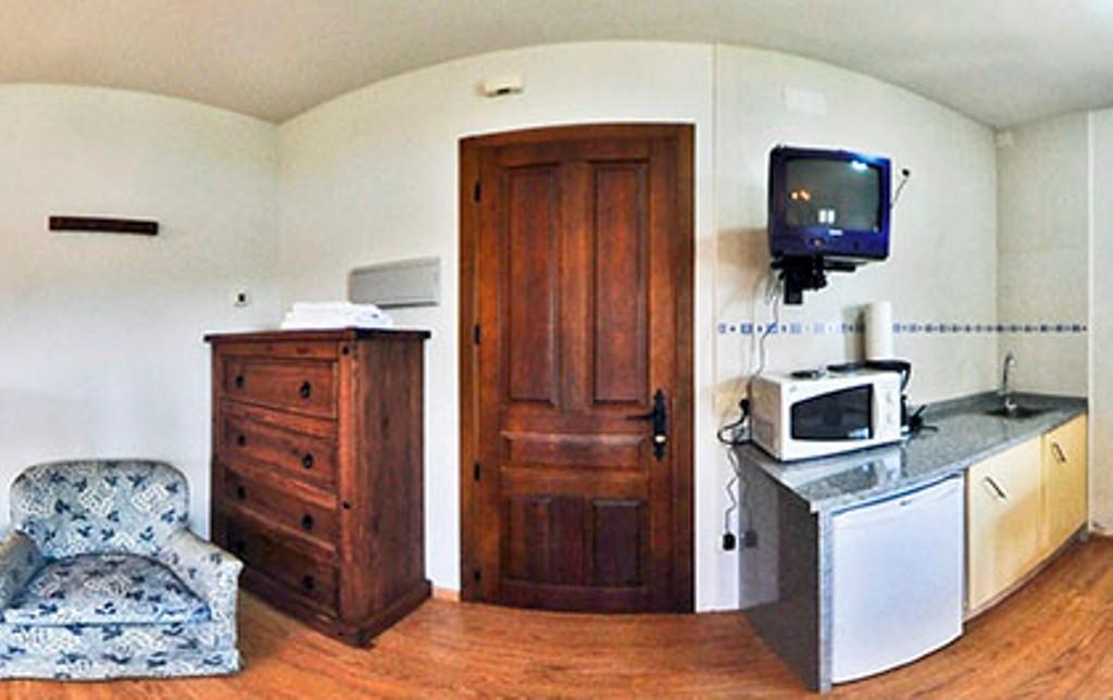 El Mirador Apartamentos El Barraco Ruang foto